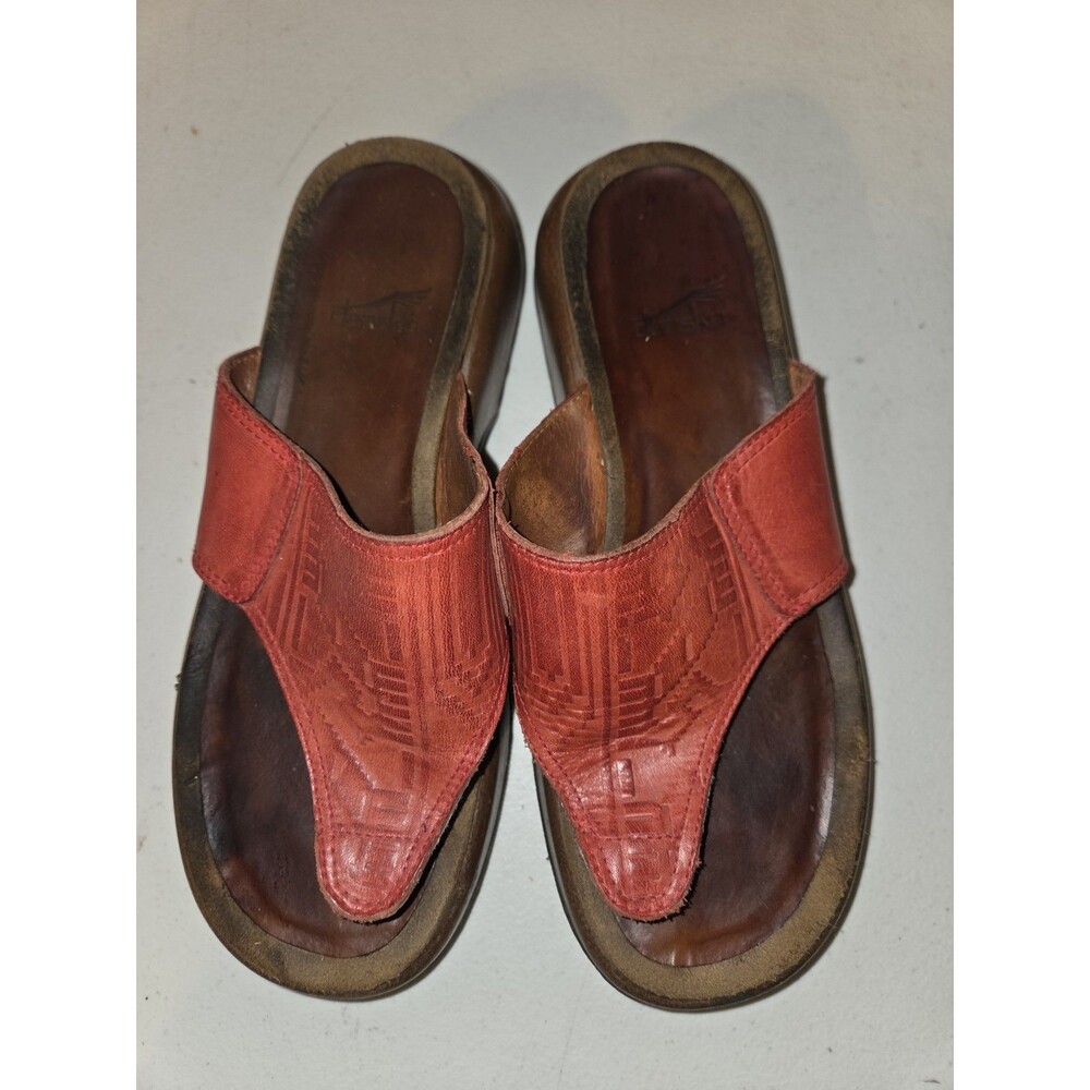 ​Dansko Red Textured Leather Wedge Thong Slide Sandals EU 37 US 6.5-7 Portugal